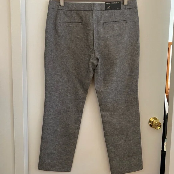 NWT Grey Banana Republic size 14 pants. - Picture 7 of 9